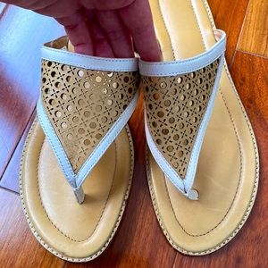 Beautiful design Sperry top slider flip-flops size 8 1/2